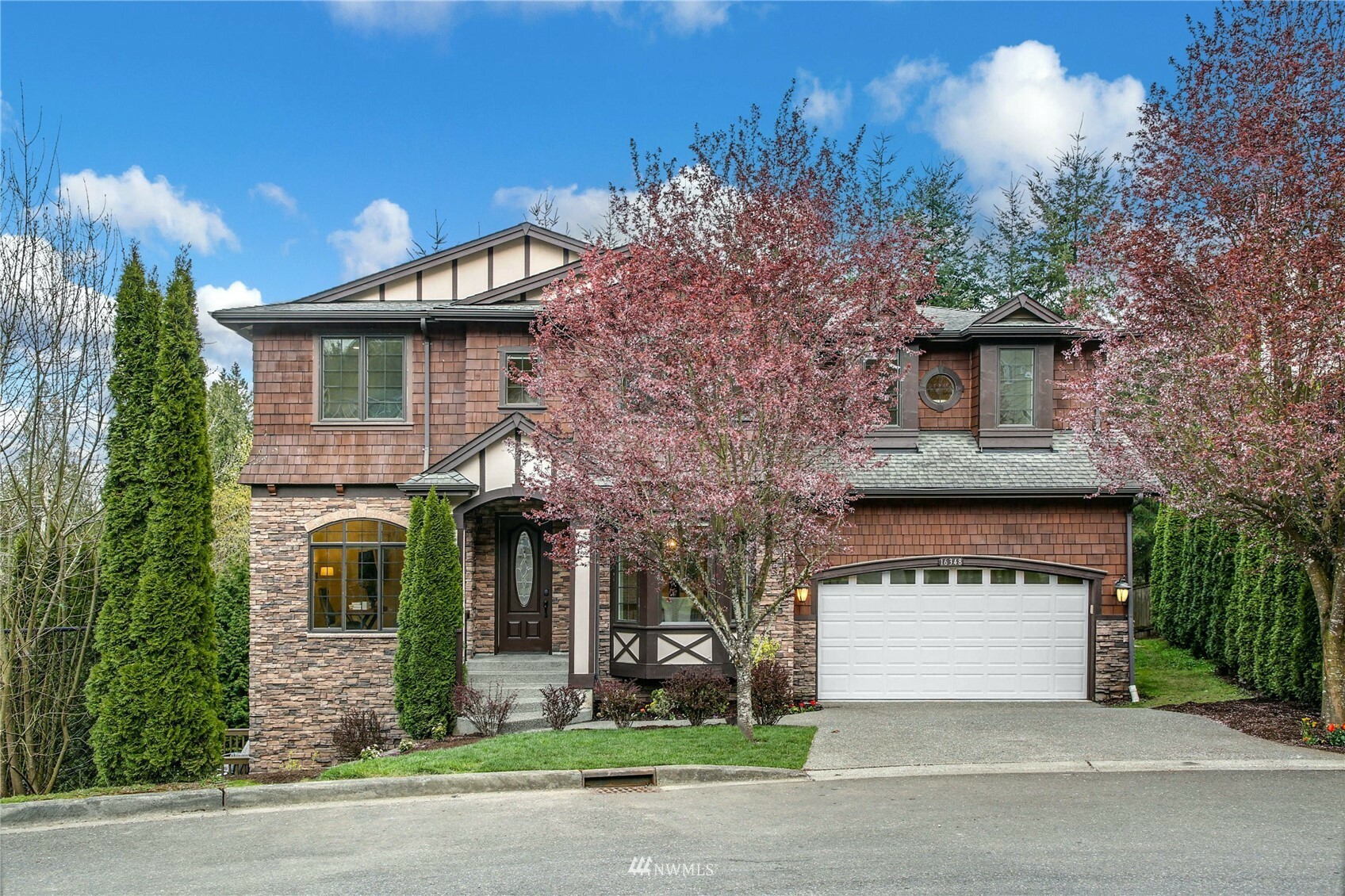 Property Photo: 16348 SE 37th Street WA 98008