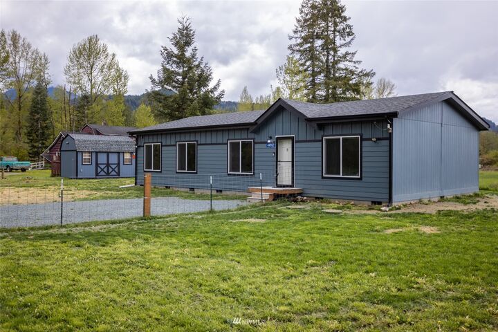 Property Photo: 44902 Concrete Road WA 98237