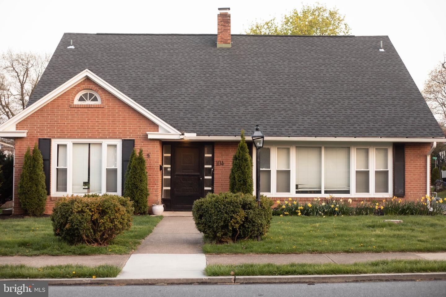 Property Photo: 104 E Marble Street PA 17055