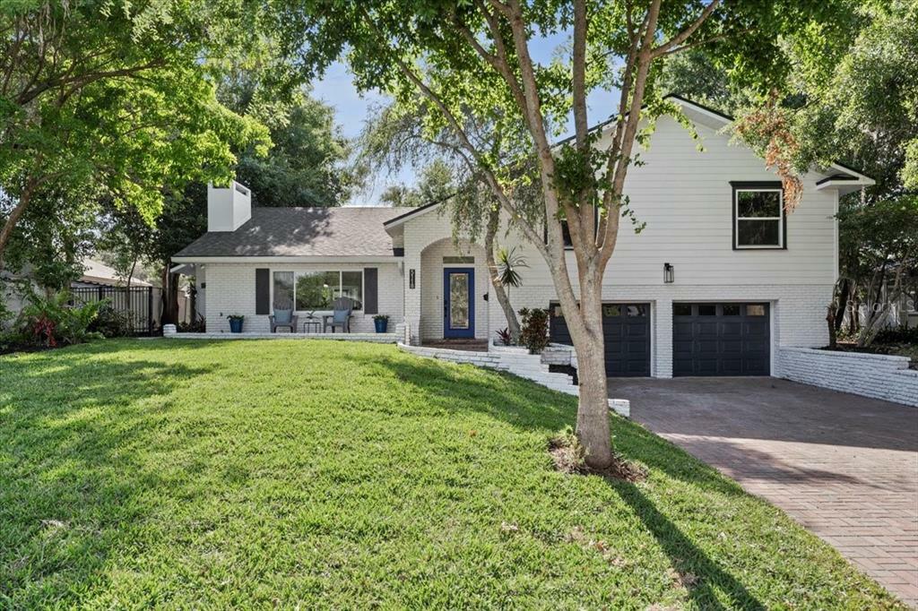 Property Photo: 5118 Belleville Avenue FL 32812