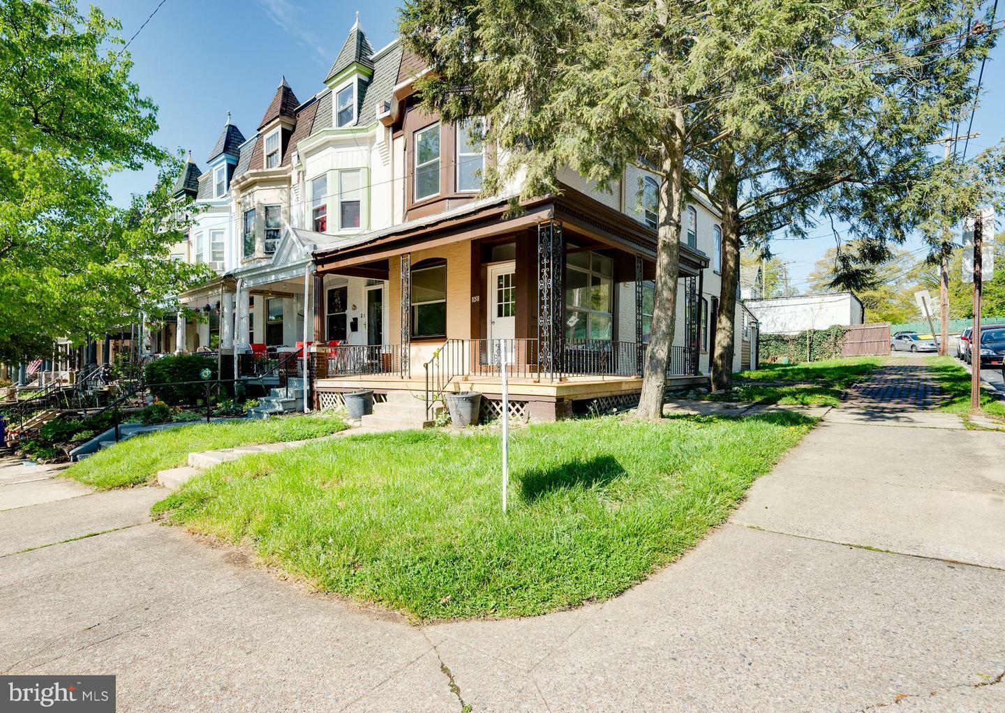 1058 N 4th Street  Reading PA 19601 photo