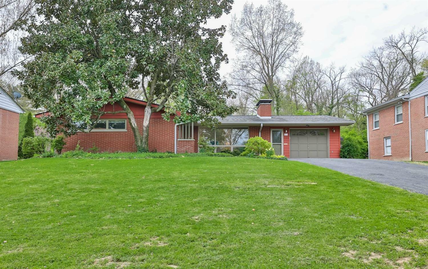 Property Photo:  335 Forest Ave  OH 45215 