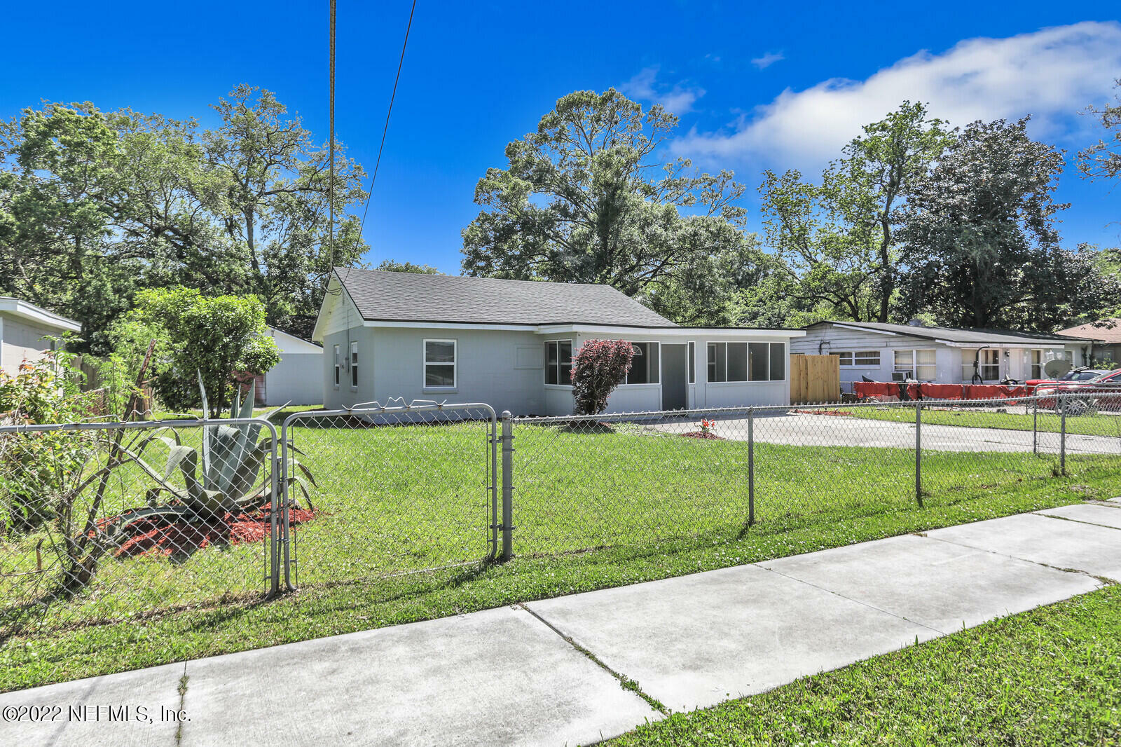 5132 Columbus Avenue  Jacksonville FL 32254 photo