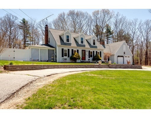 Property Photo: 348 Dudley Oxford Rd MA 01571