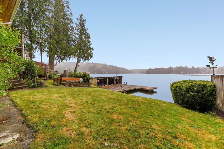 Property Photo: 104 S Tulloch Road WA 98290