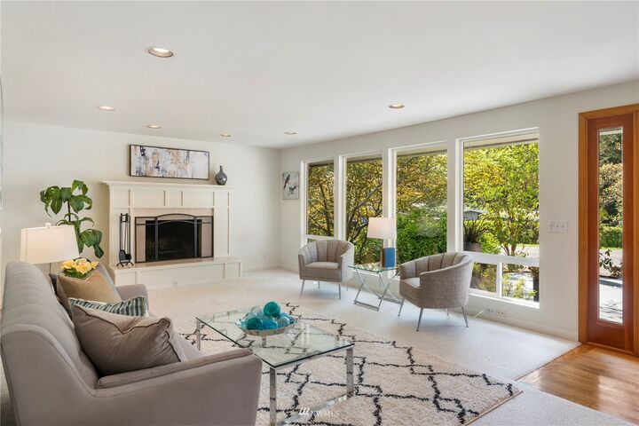 Property Photo:  1412 SW 168th Street  WA 98166 