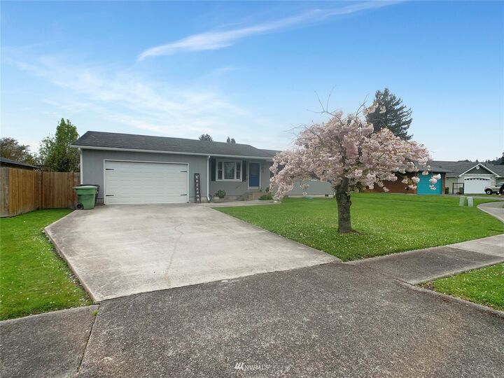 Property Photo: 2433 Sires Lane WA 98632