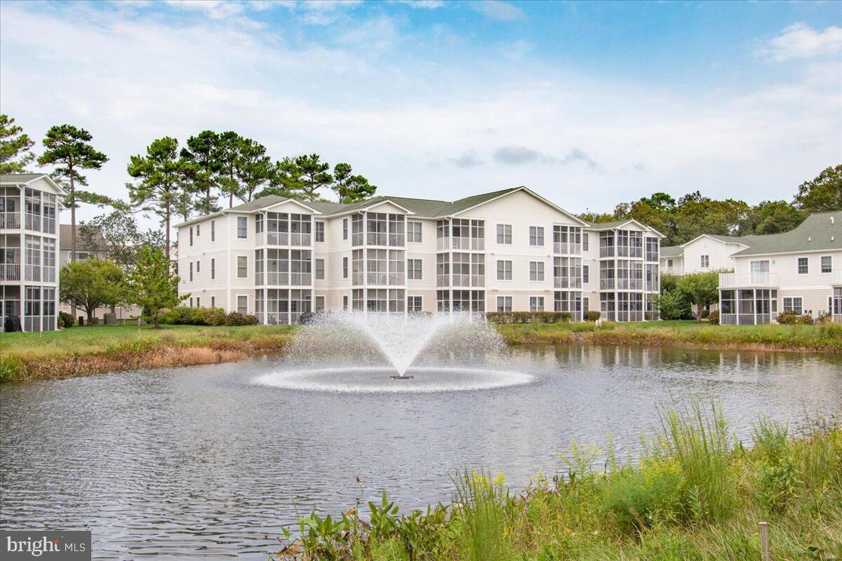 Property Photo:  19999 Sandy Bottom Circle 6305  DE 19971 