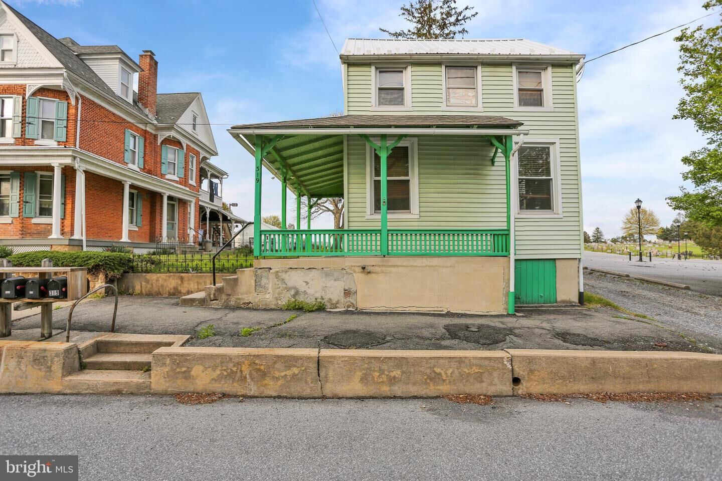 Property Photo:  319 W Main Street  PA 19547 