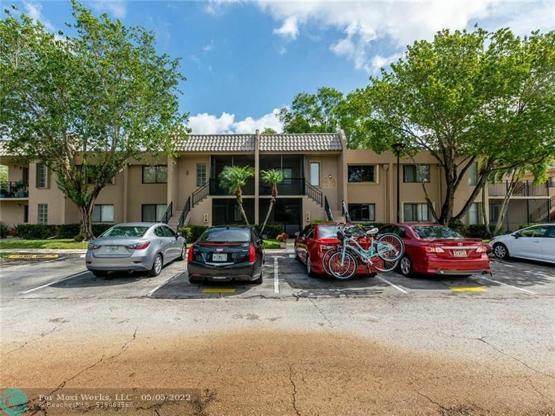 Property Photo:  340 Racquet Club Rd 103  FL 33326 