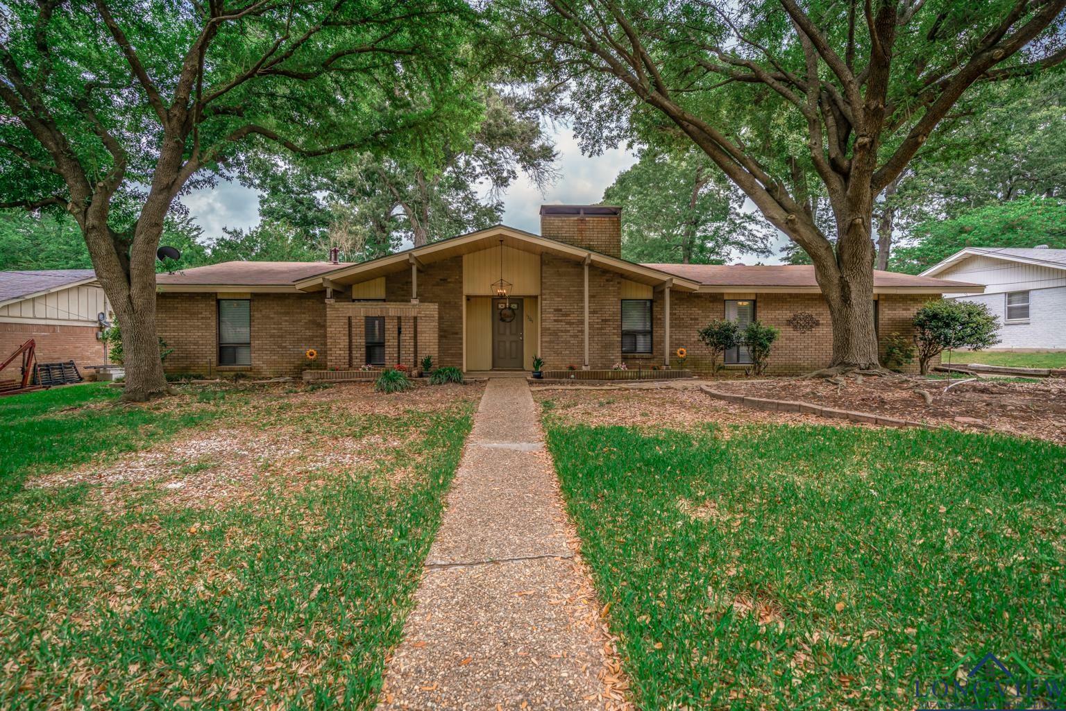 Property Photo:  1305 Kent  TX 75604 