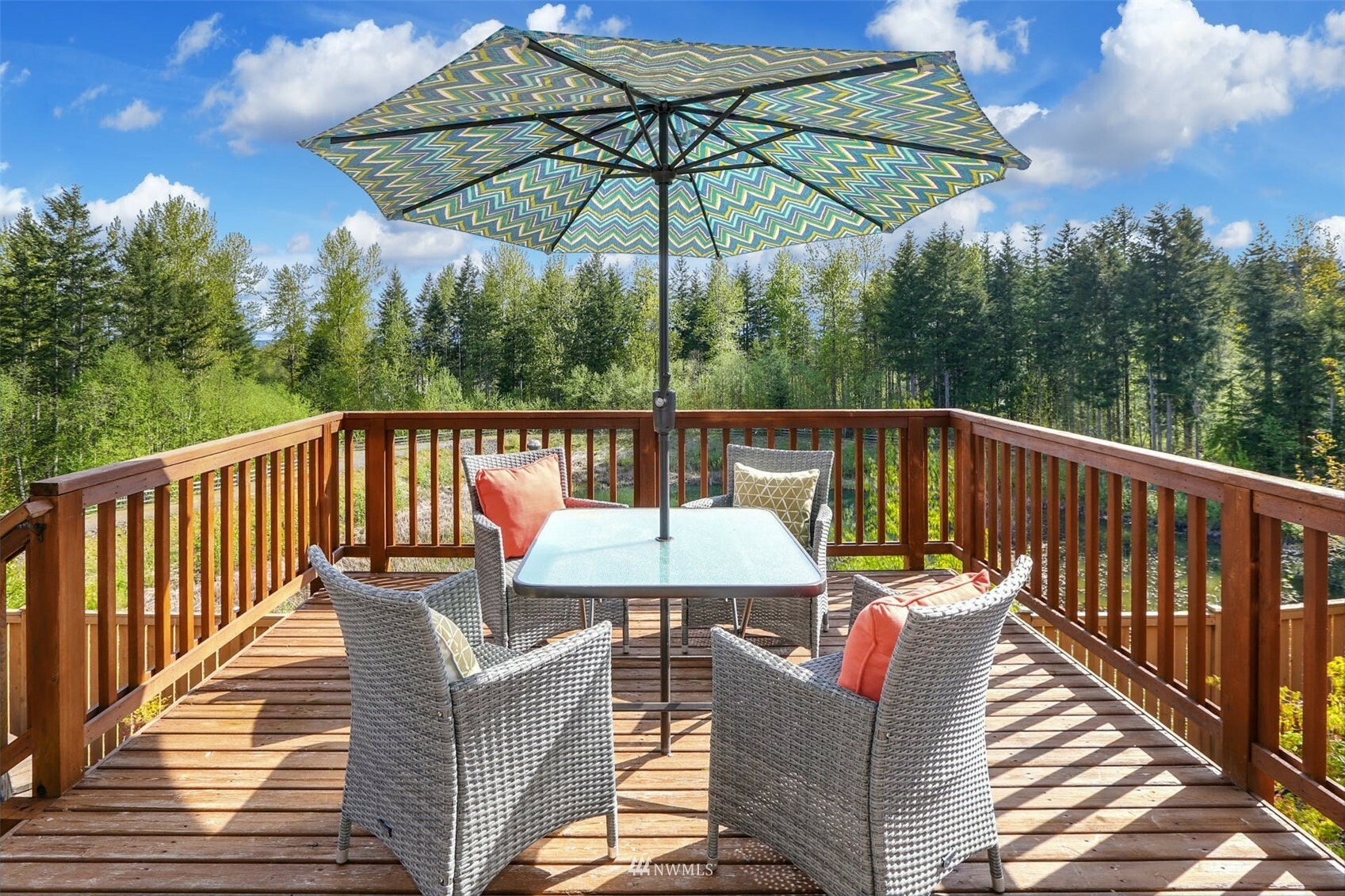 Property Photo: 9110 Jacobia Avenue SE WA 98065