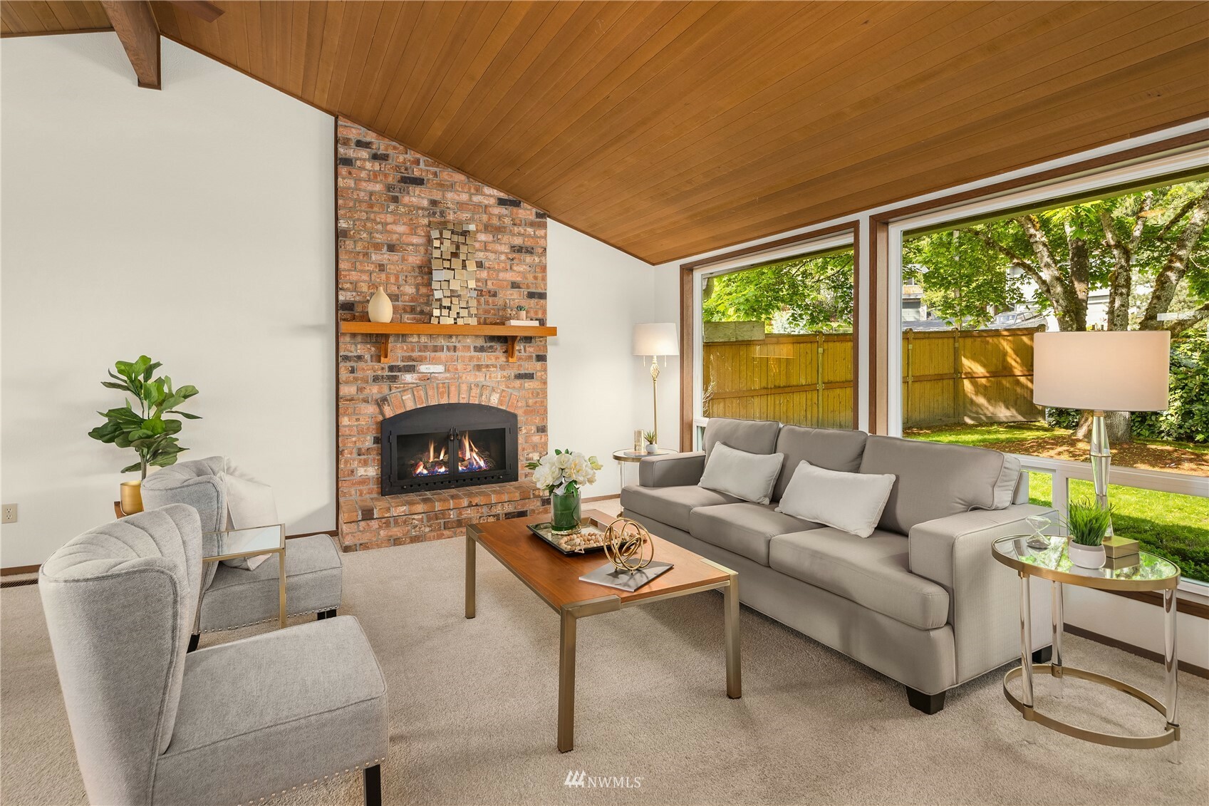 Property Photo: 9827 159th Place NE WA 98052