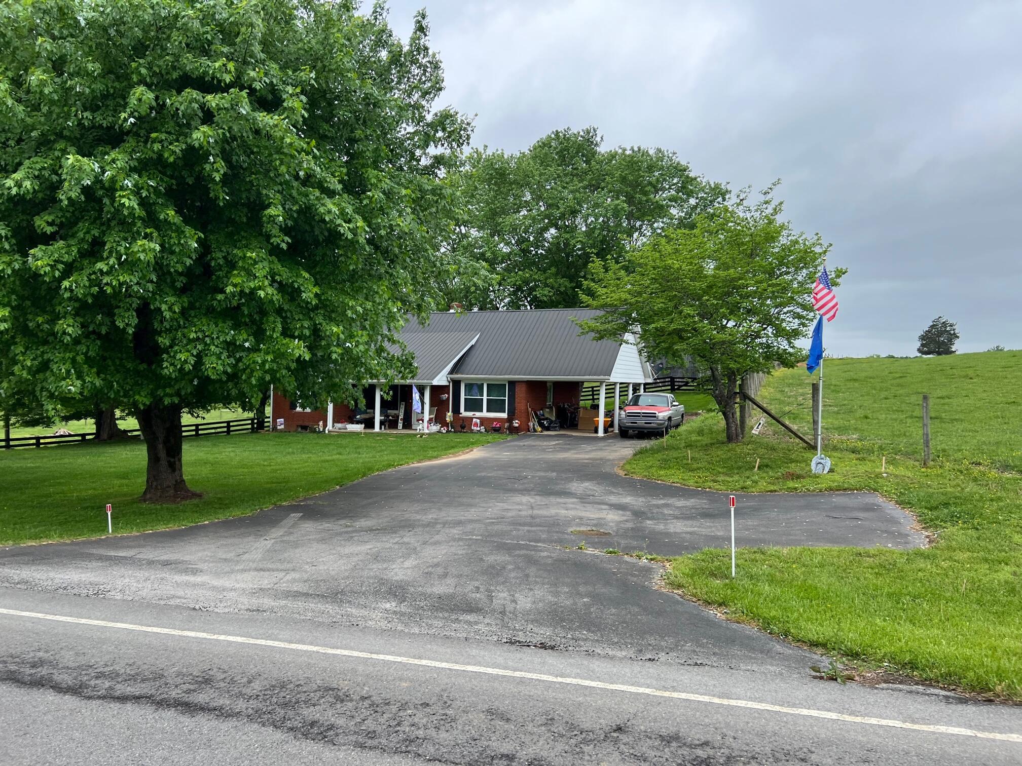Property Photo: 6909 Hwy. 379 KY 42642