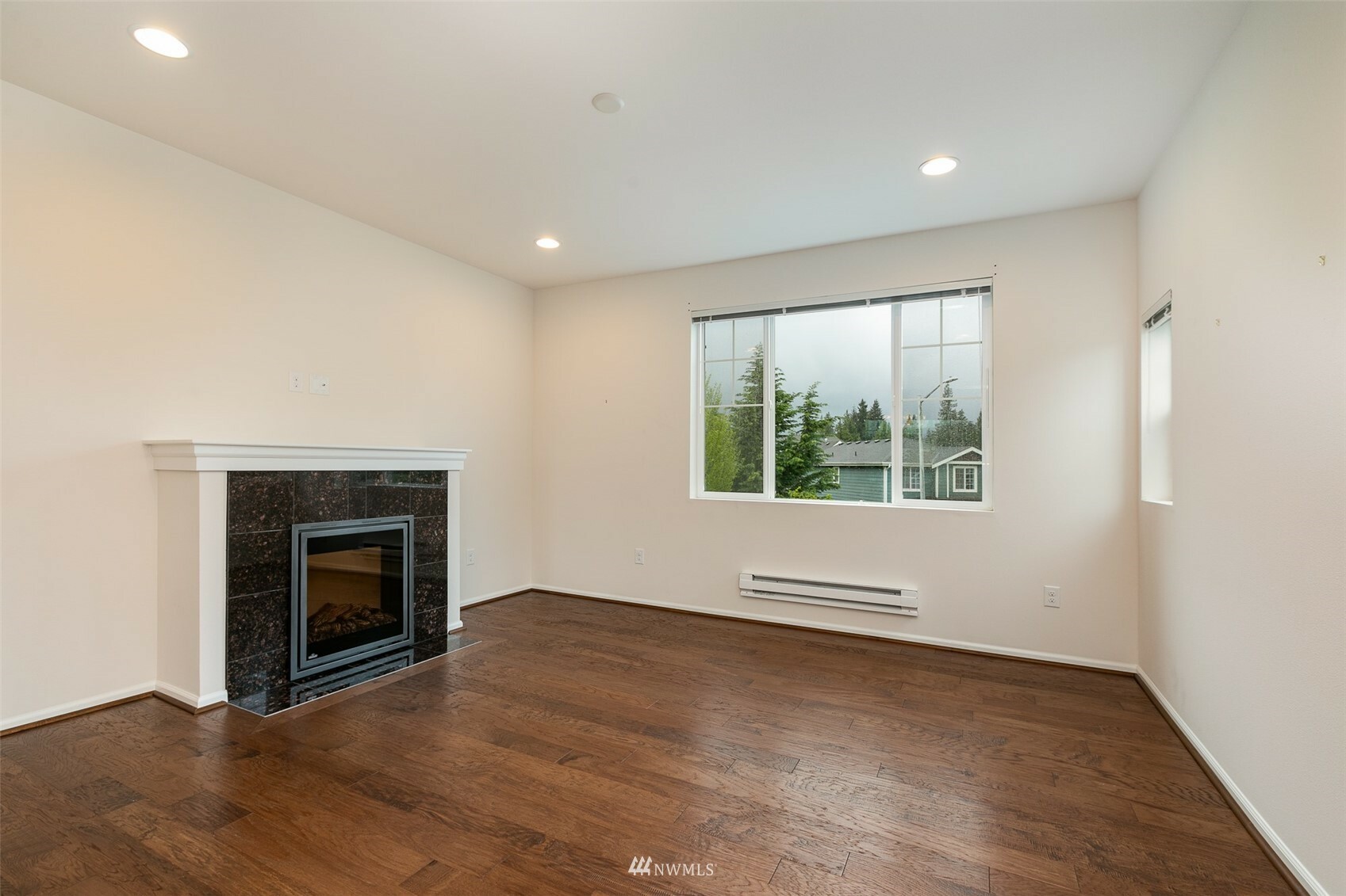 Property Photo: 4405 135th Place SE 1 WA 98012