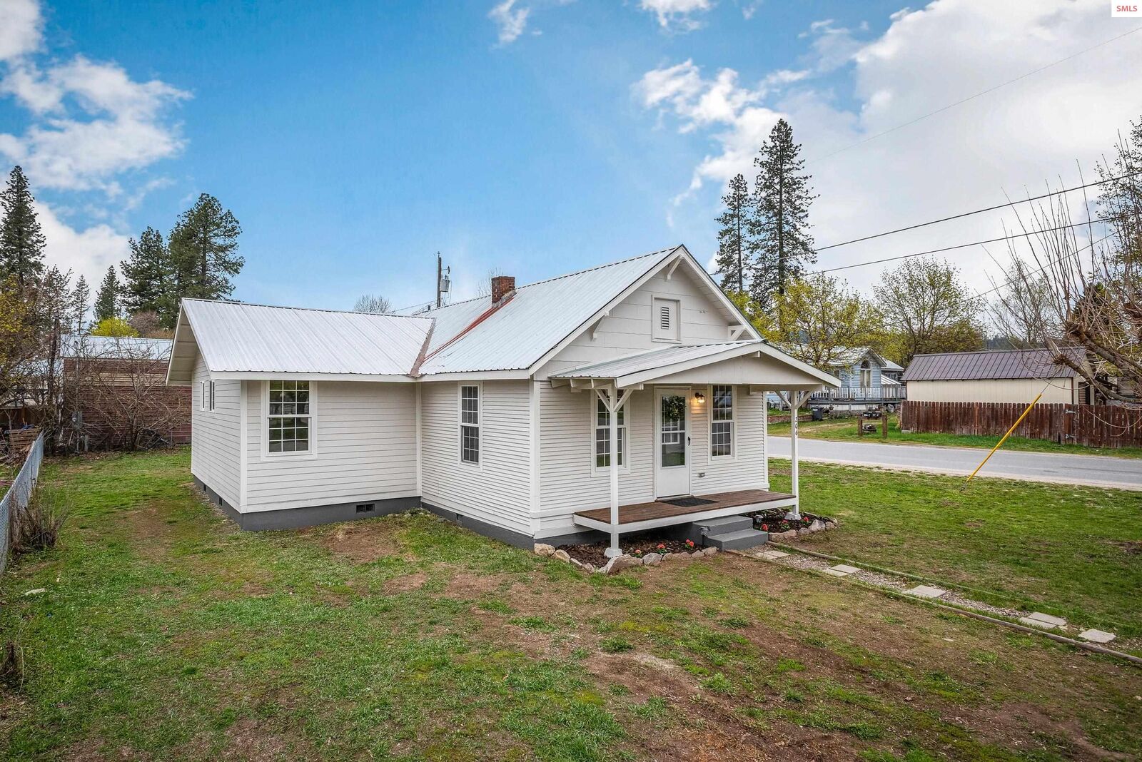 Property Photo:  206 6th Street  ID 83856 