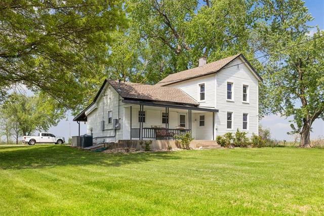 Property Photo: 33490 Spoon Creek Road KS 66064