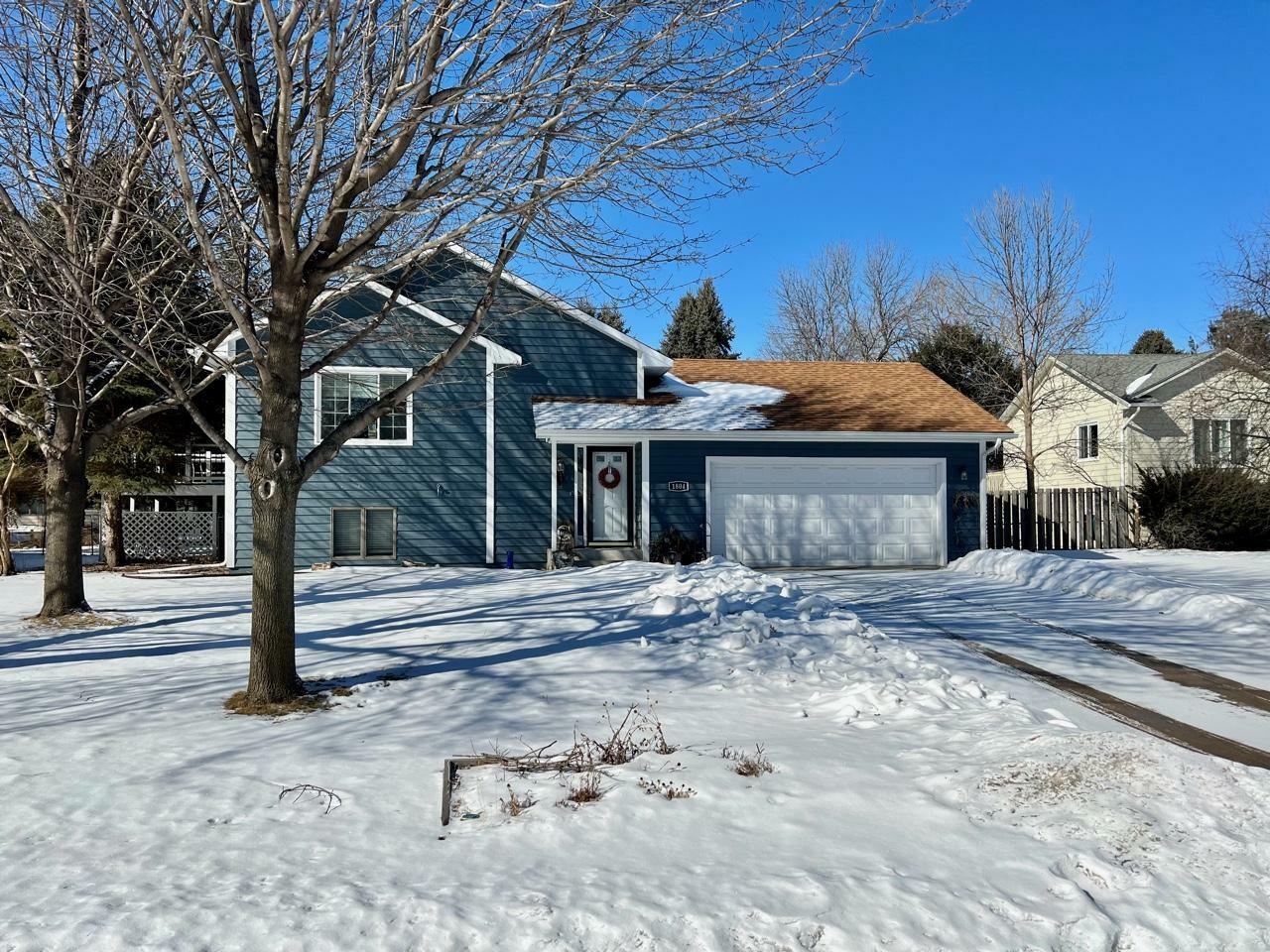 Property Photo: 1804 Washington Street MN 55057