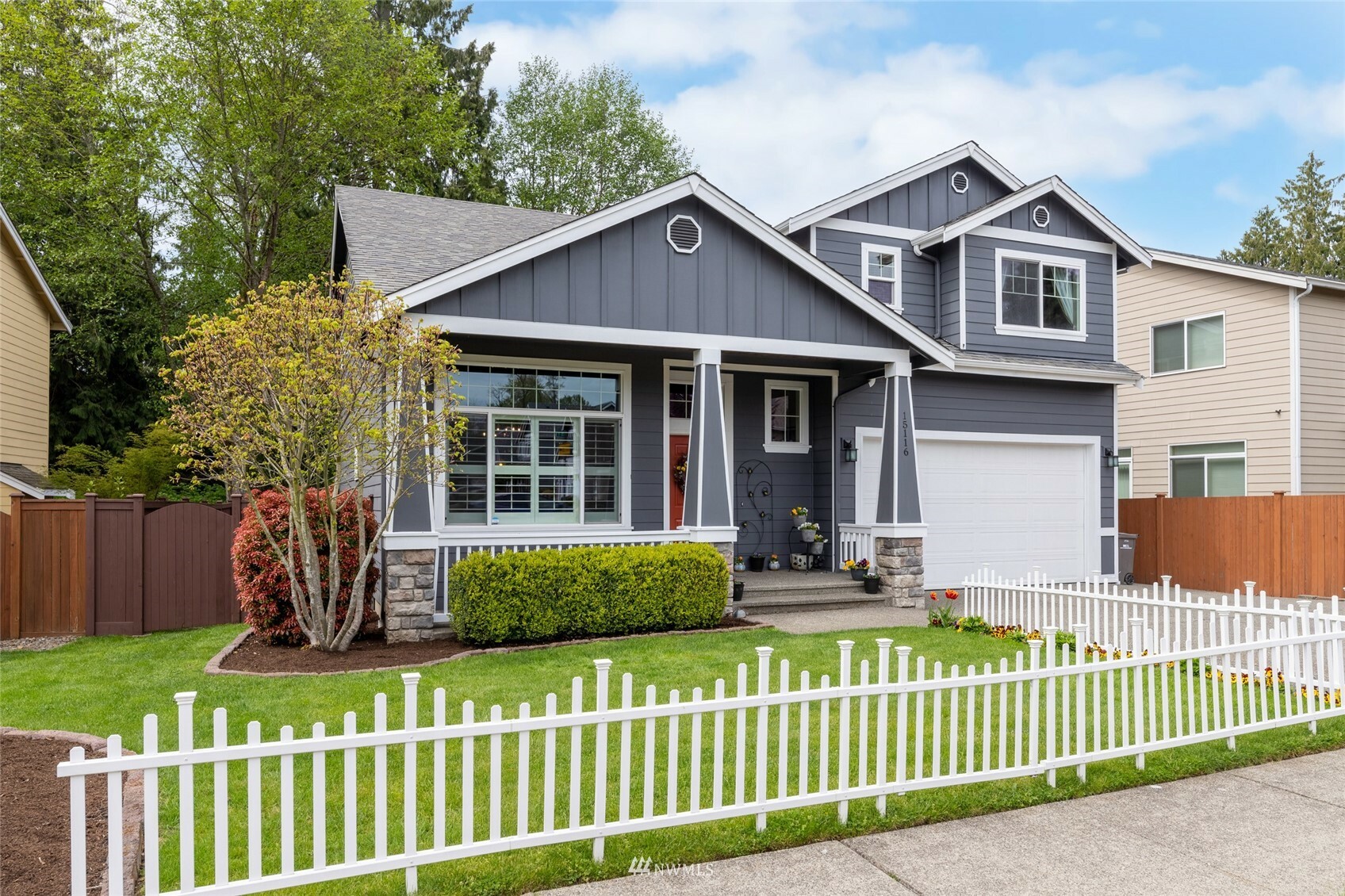 Property Photo:  15116 18th Avenue W  WA 98087 