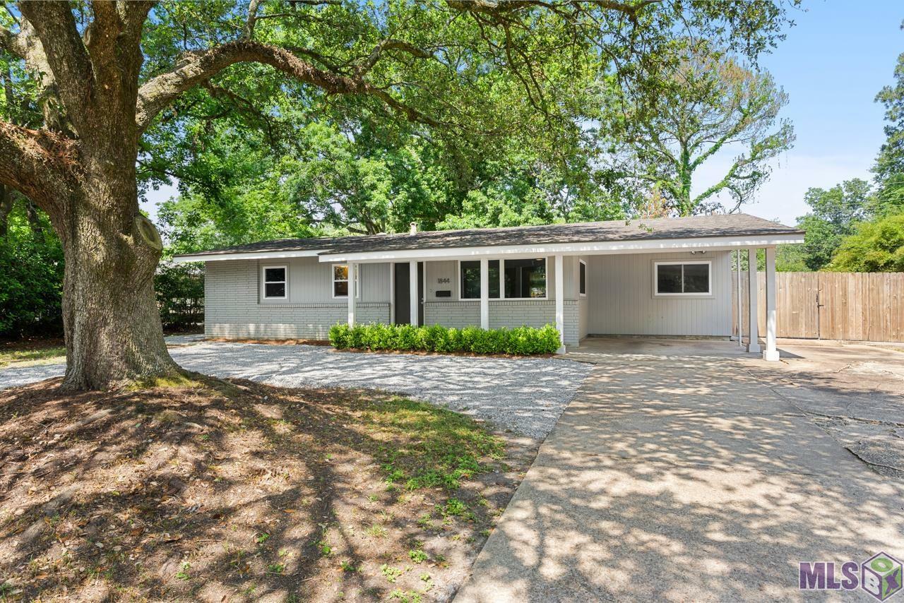 Property Photo:  1844 College Dr  LA 70808 