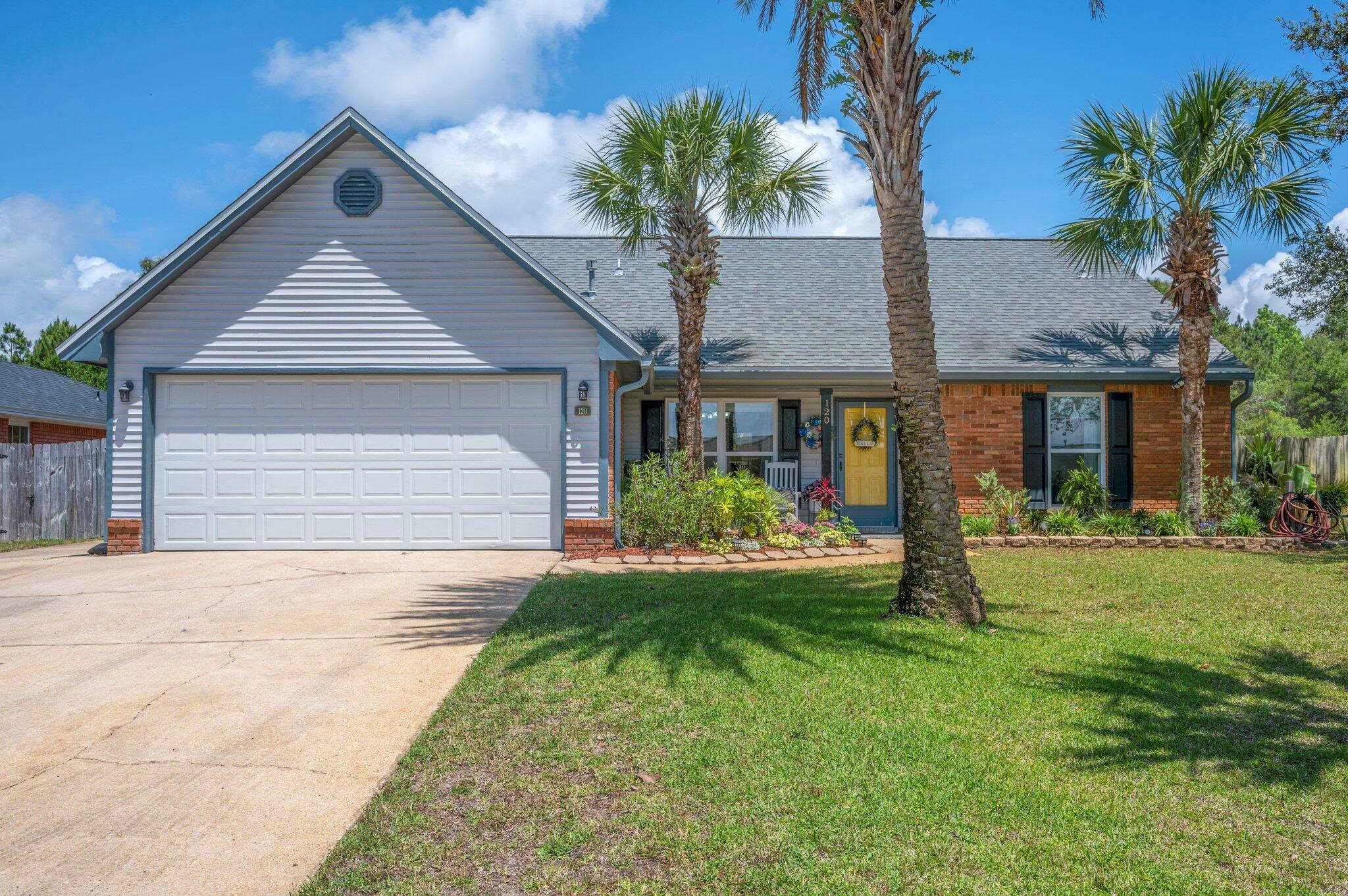 Property Photo:  120 Long Pointe Drive  FL 32569 