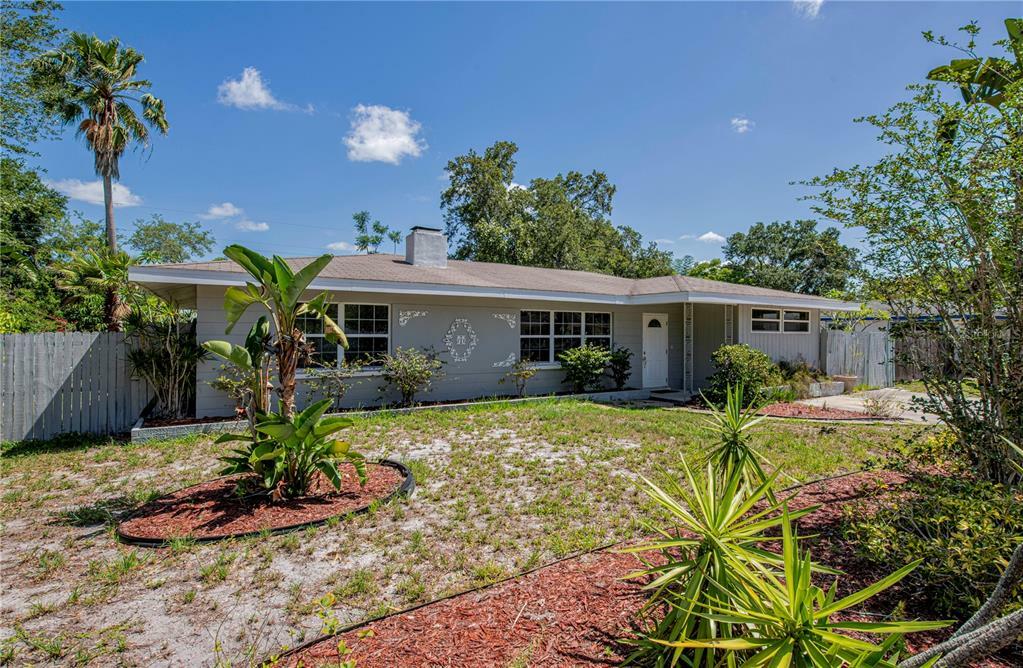 Property Photo: 2185 Grove Street FL 34239