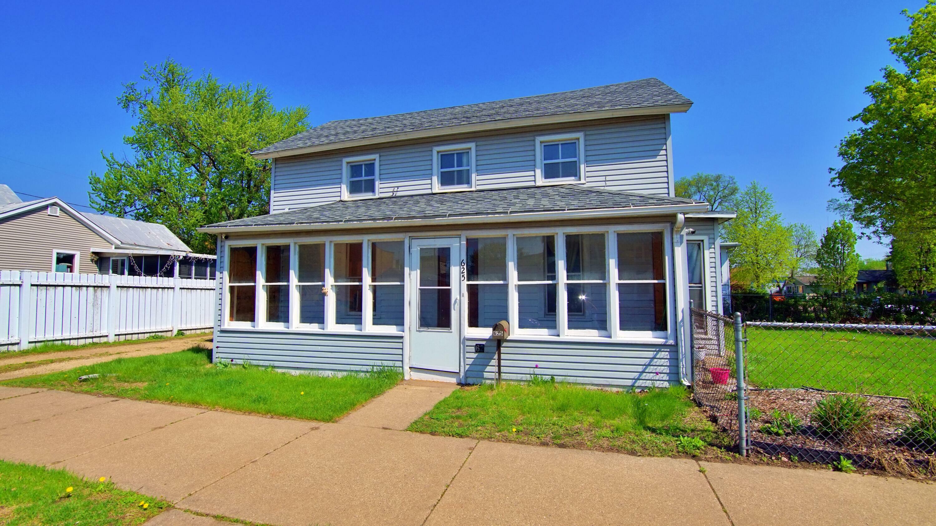 Property Photo:  625 St Cloud St  WI 54603 