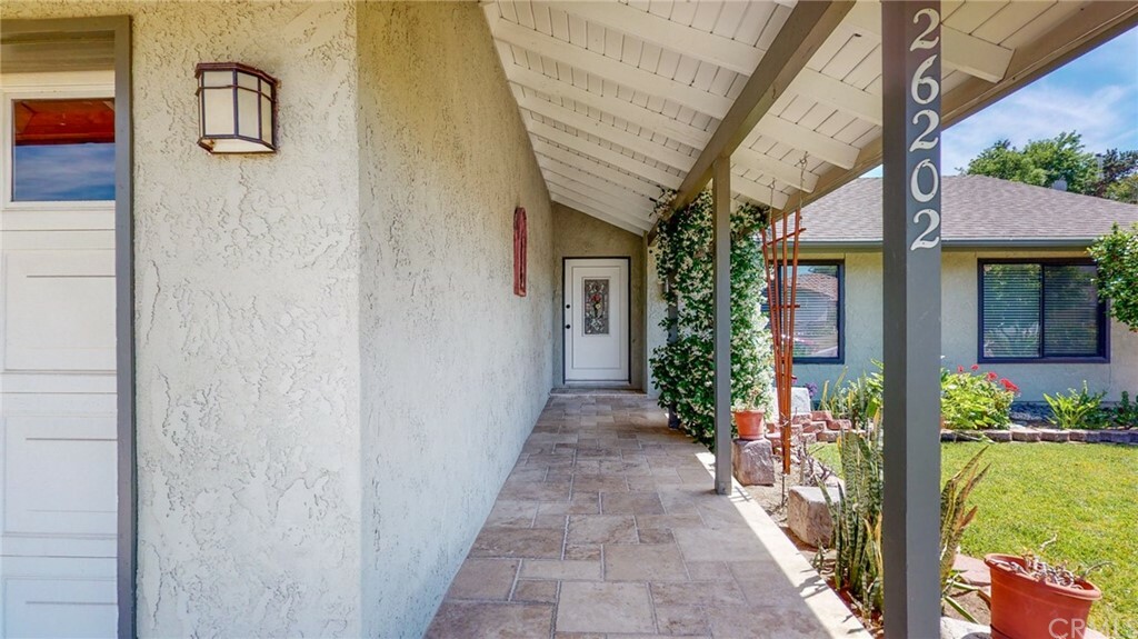 Property Photo:  26202 Avenida Bonachon  CA 92691 