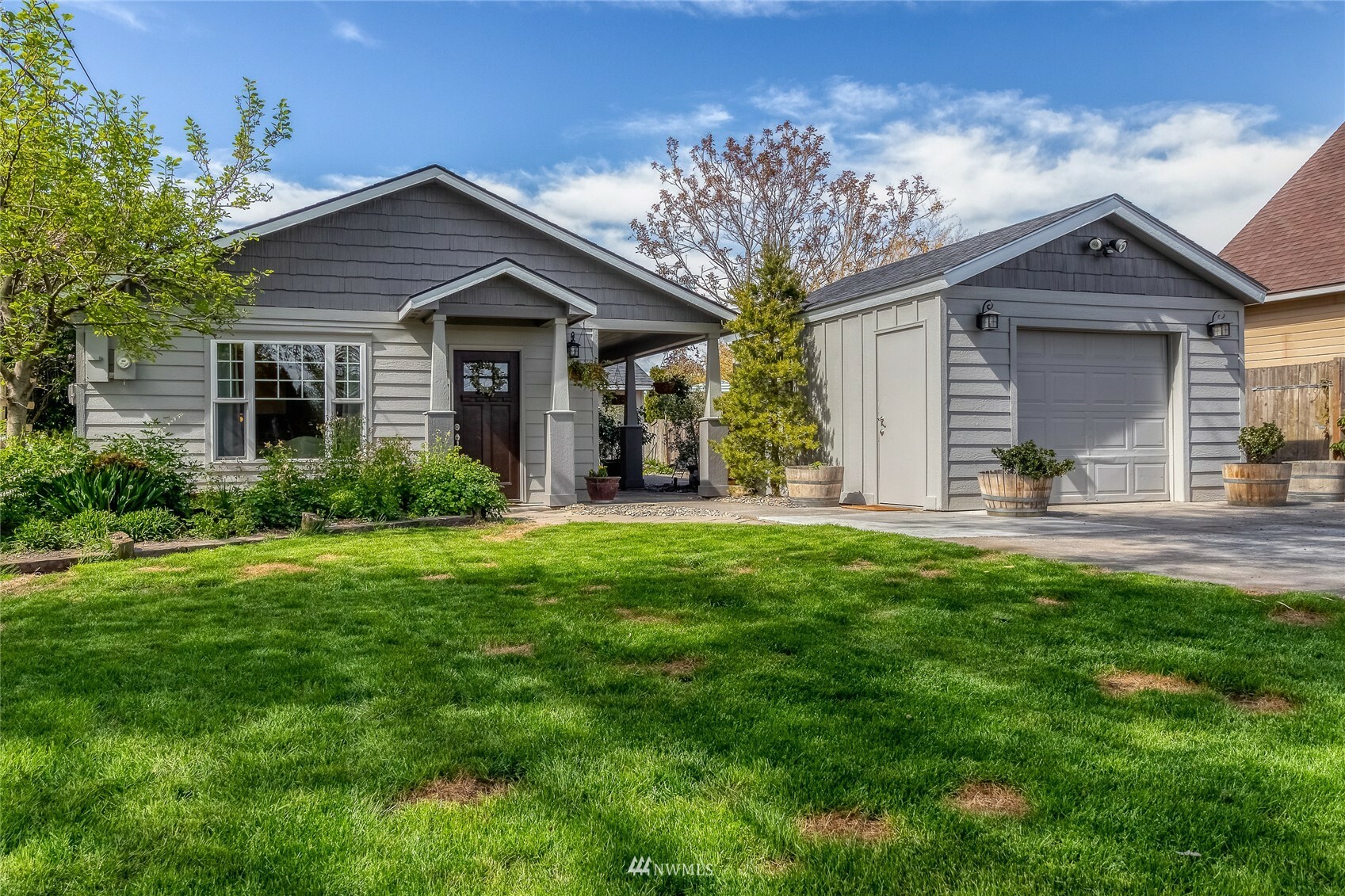 Property Photo: 1932 Wallula Avenue WA 99362