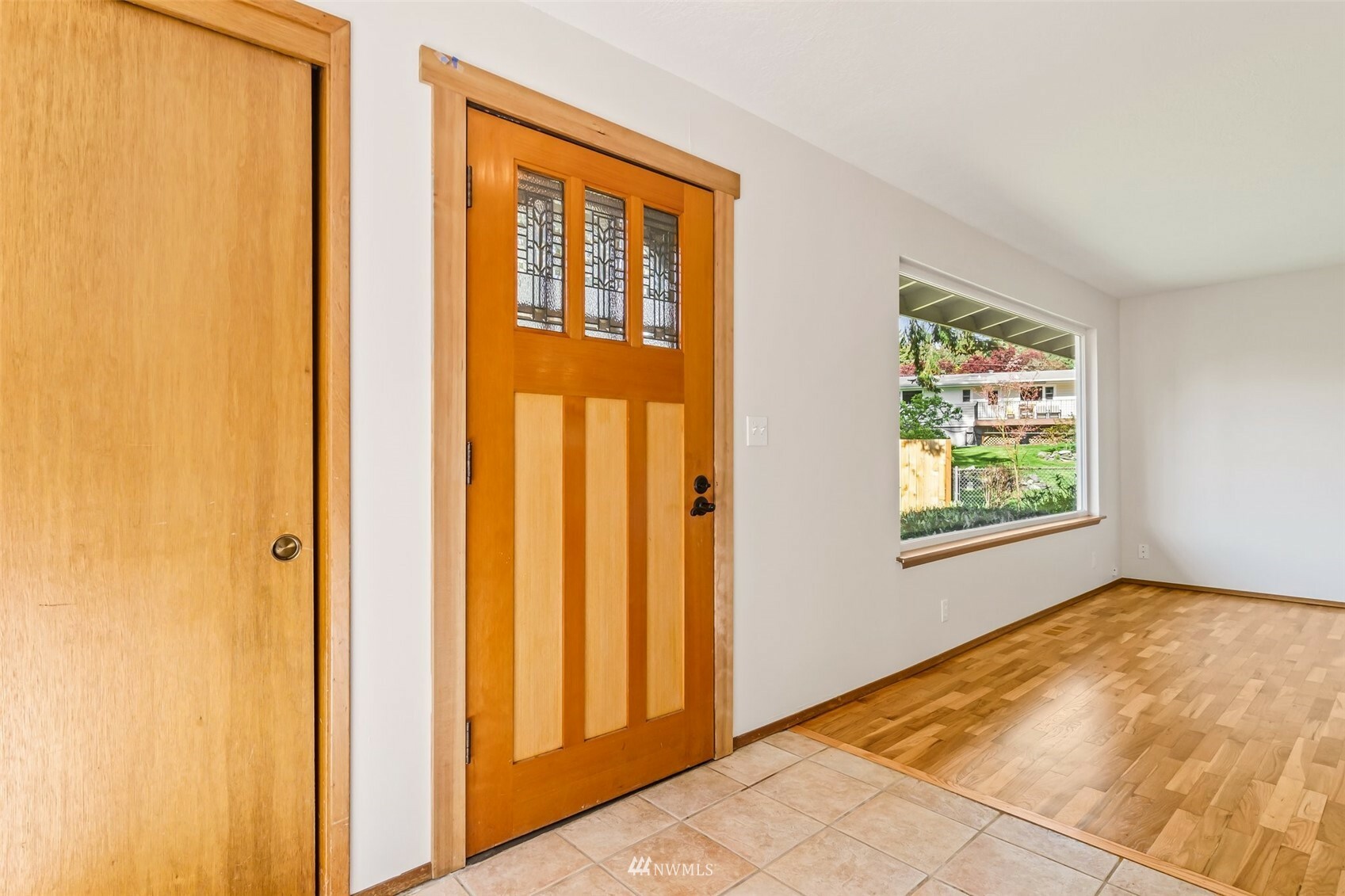 Property Photo:  19018 Dellwood Drive  WA 98026 