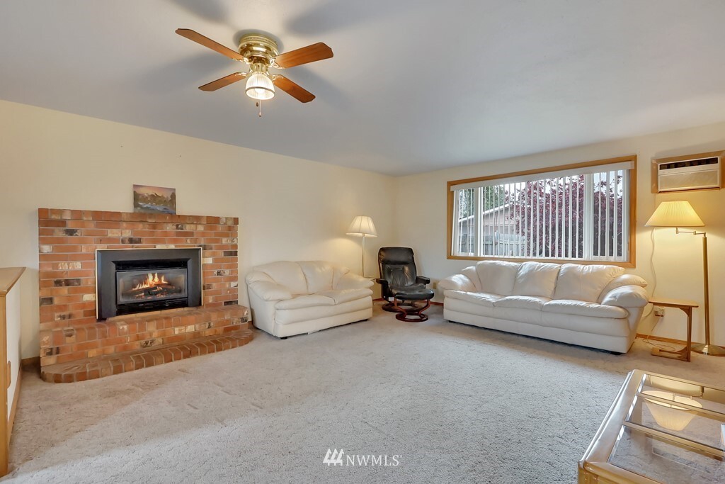 Property Photo: 188 S Naches Street WA 98321
