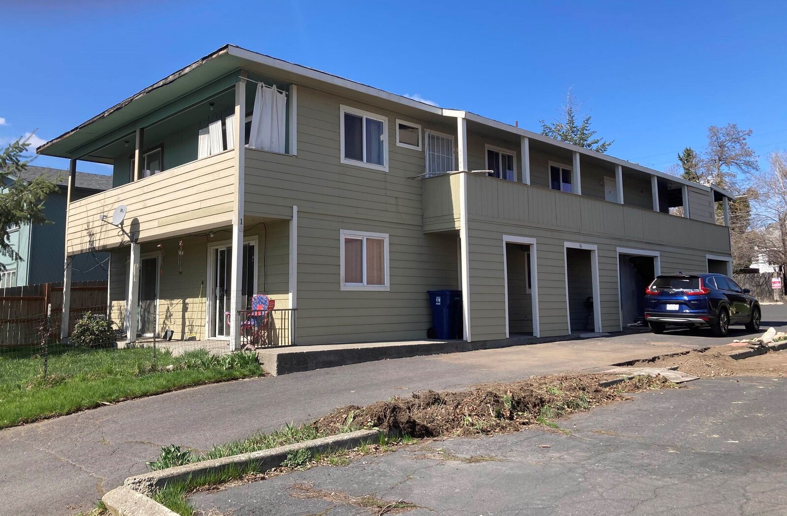 Property Photo: 16 W Gray Ct WA 99205