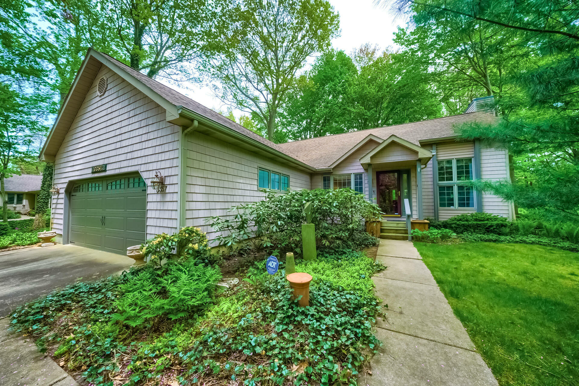 Property Photo:  3357 Clearview Lane  MI 49453 