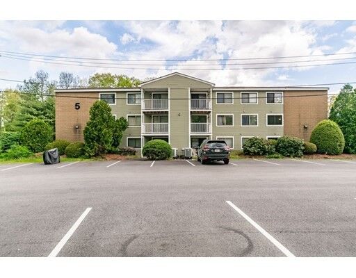 Property Photo: 5 Bridgeview Cir 24 MA 01879