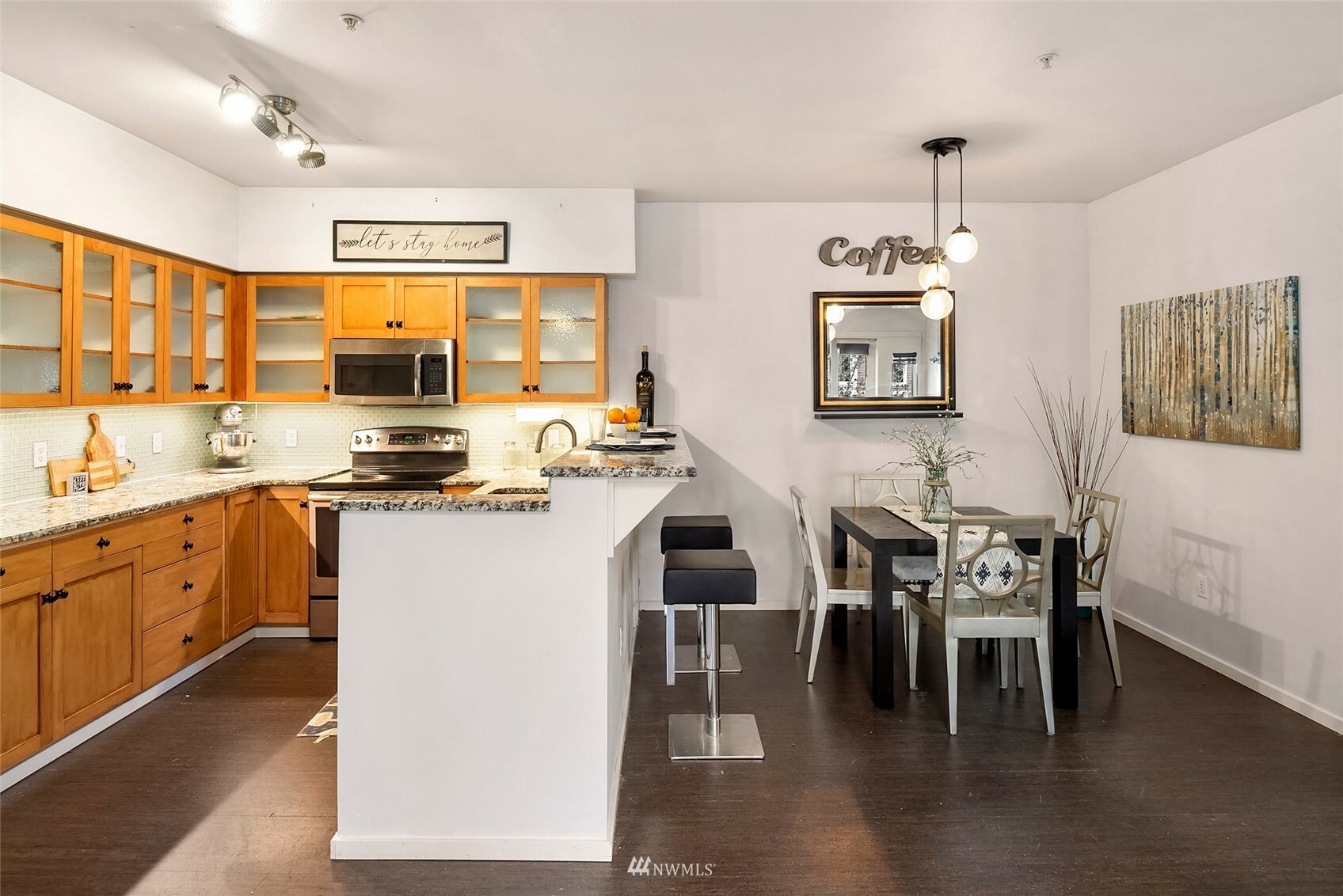 Property Photo: 15026 40th Avenue W 7-401 WA 98087