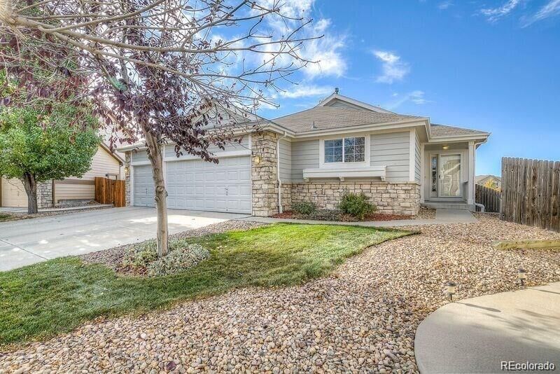 Property Photo:  21700 E Mansfield Place  CO 80018 