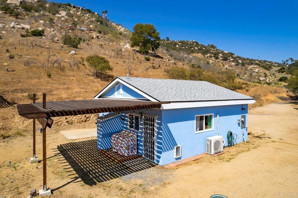 Property Photo:  448 Camino Calafia  CA 92069 