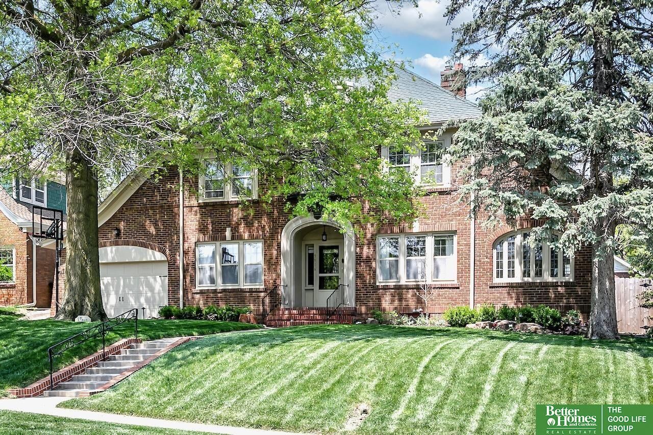 Property Photo: 5316 Nicholas NE 68132