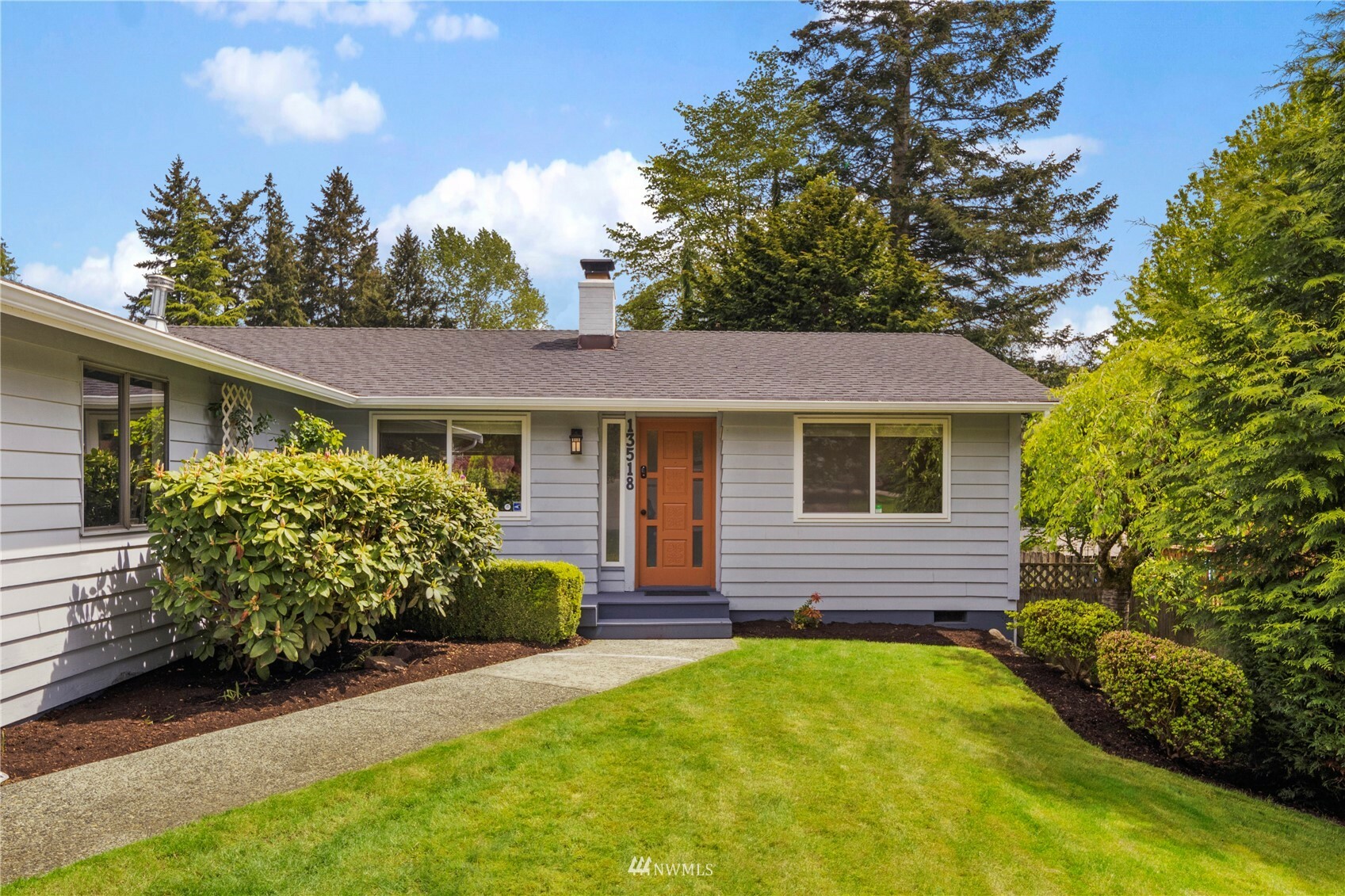 Property Photo:  13518 121st Avenue NE  WA 98034 