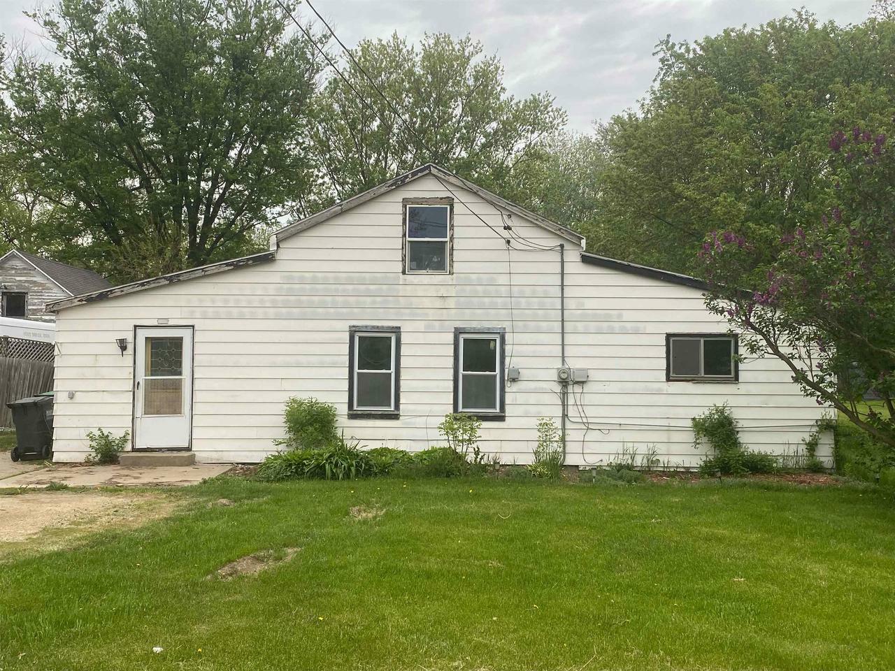 Property Photo:  576 Edgerton Rd  WI 53534 