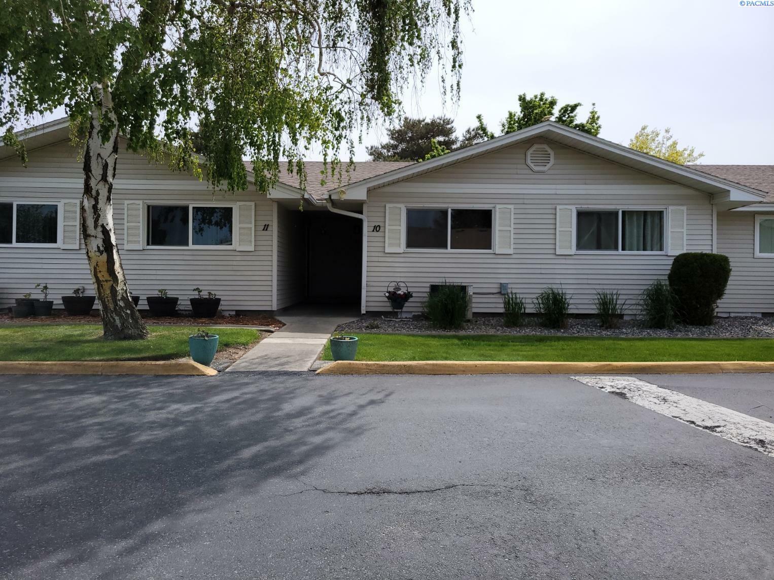Property Photo: 4203 W Kennewick Ave WA 99336