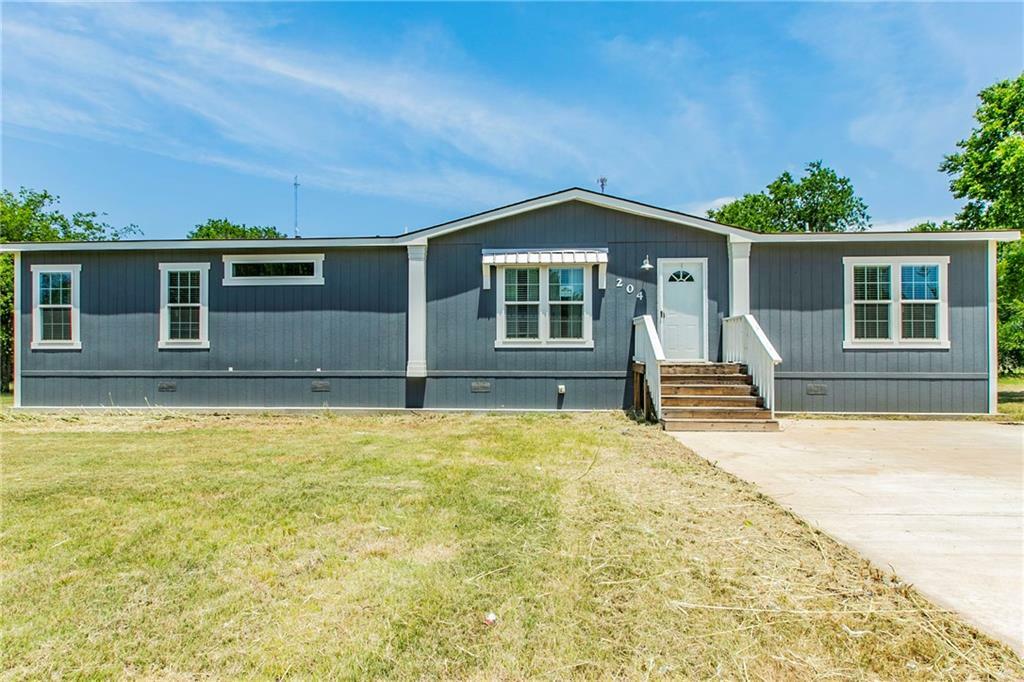 Property Photo:  204 Rogers Street  TX 76657 