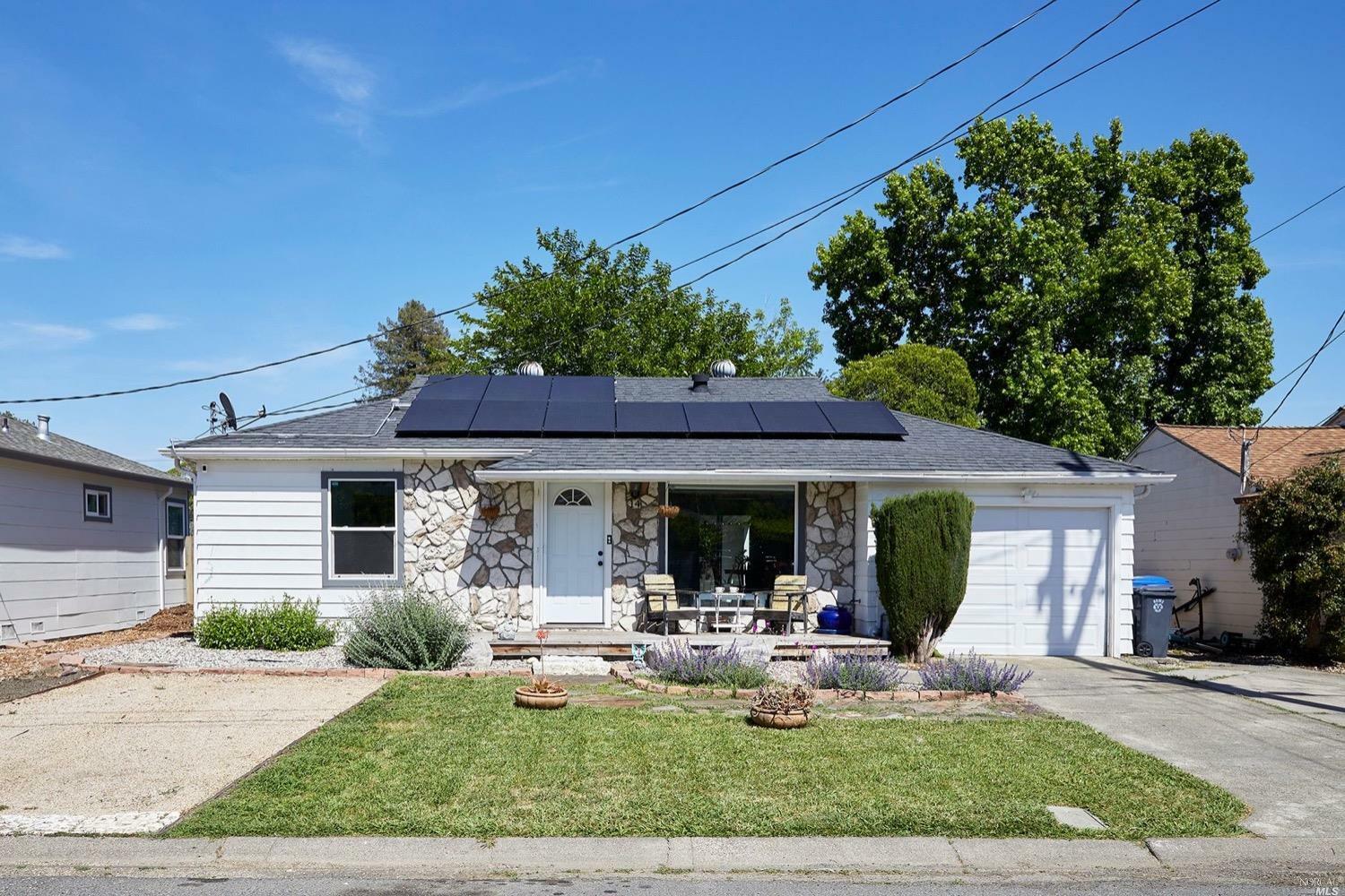 14 Bellevue Avenue  Napa CA 94558 photo