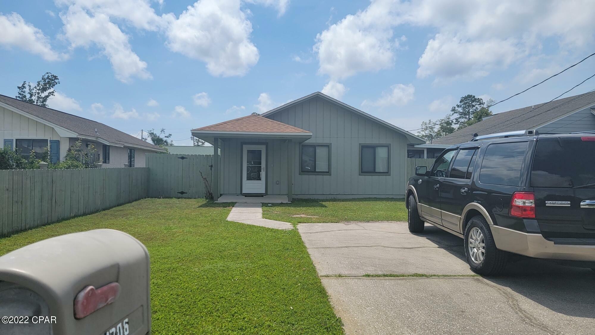 Property Photo:  1706 Illinois Avenue  FL 32444 