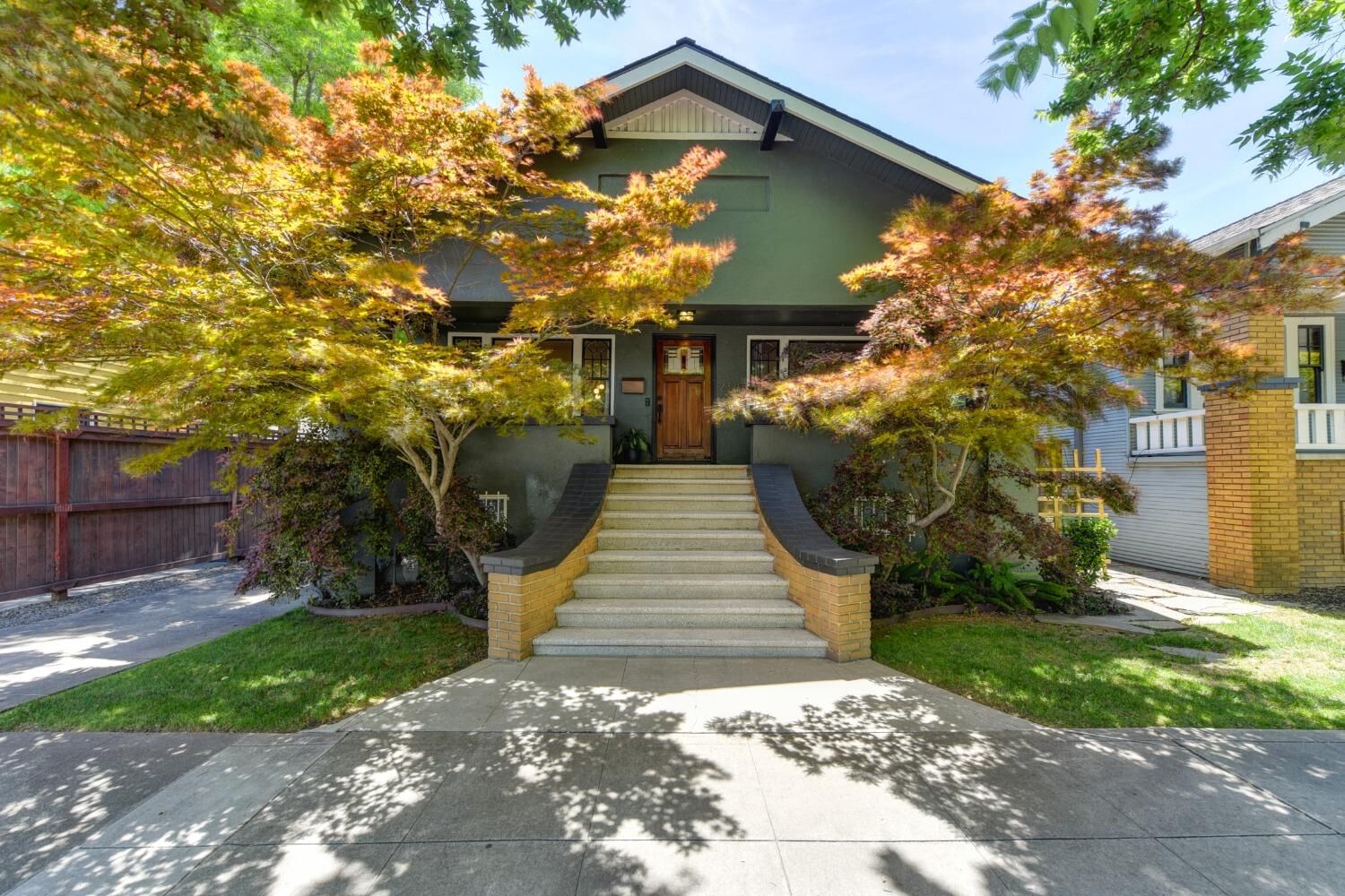 Property Photo: 2320 T Street CA 95816