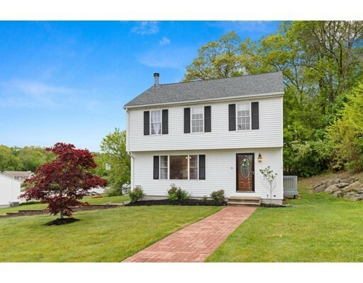 Property Photo: 34 Sarah Dr MA 01607