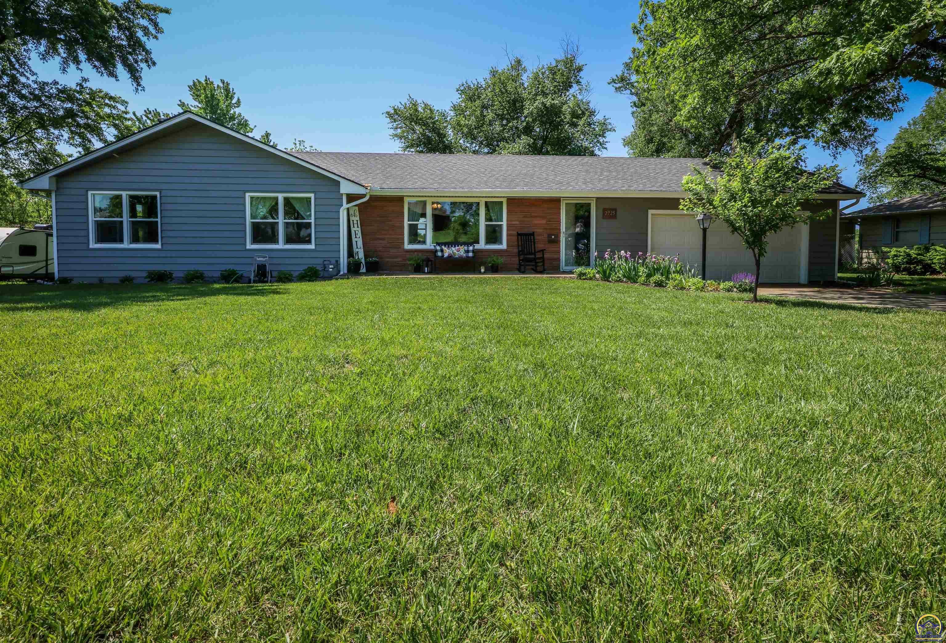 Property Photo:  2725 NW 62nd St  KS 66618 