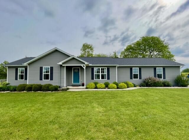 Property Photo:  15797 Fairgrounds Road  OH 43013 