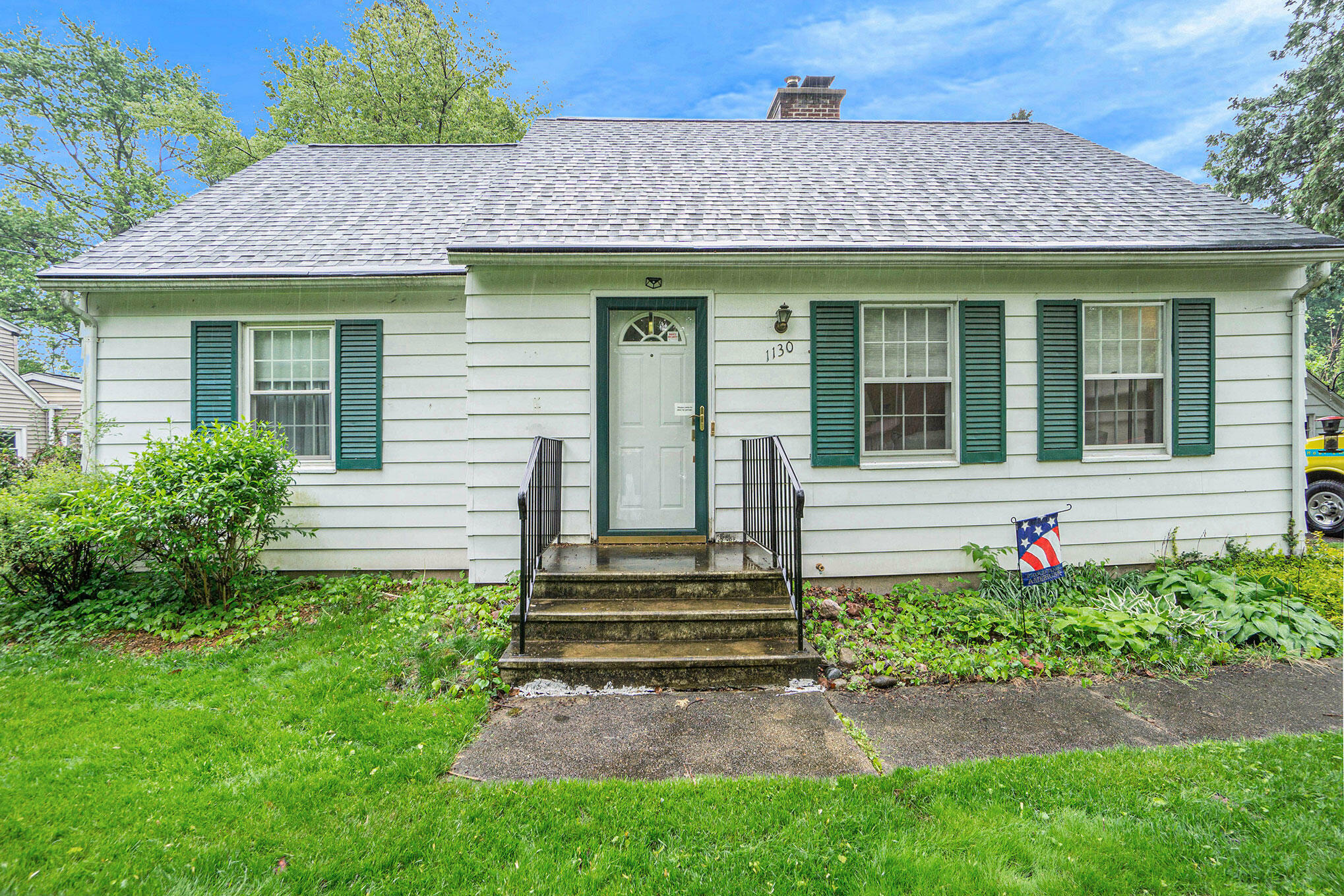 Property Photo:  1130 Grand Pre Avenue  MI 49006 