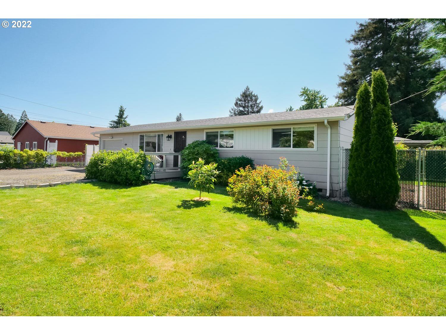 Property Photo:  1592 NW Keasey St  OR 97471 